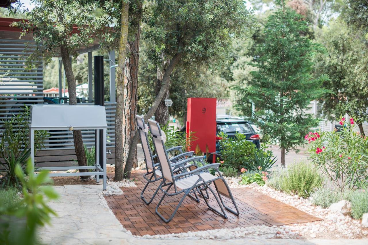 Mobile Home Posidonija Biograd Na Moru Exteriör bild